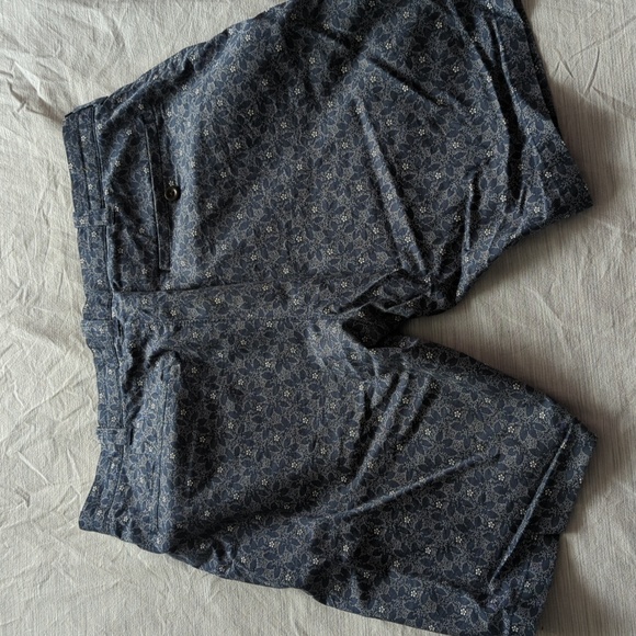 JCrew Blue and White Floral Shorts - 9" - Picture 2 of 3